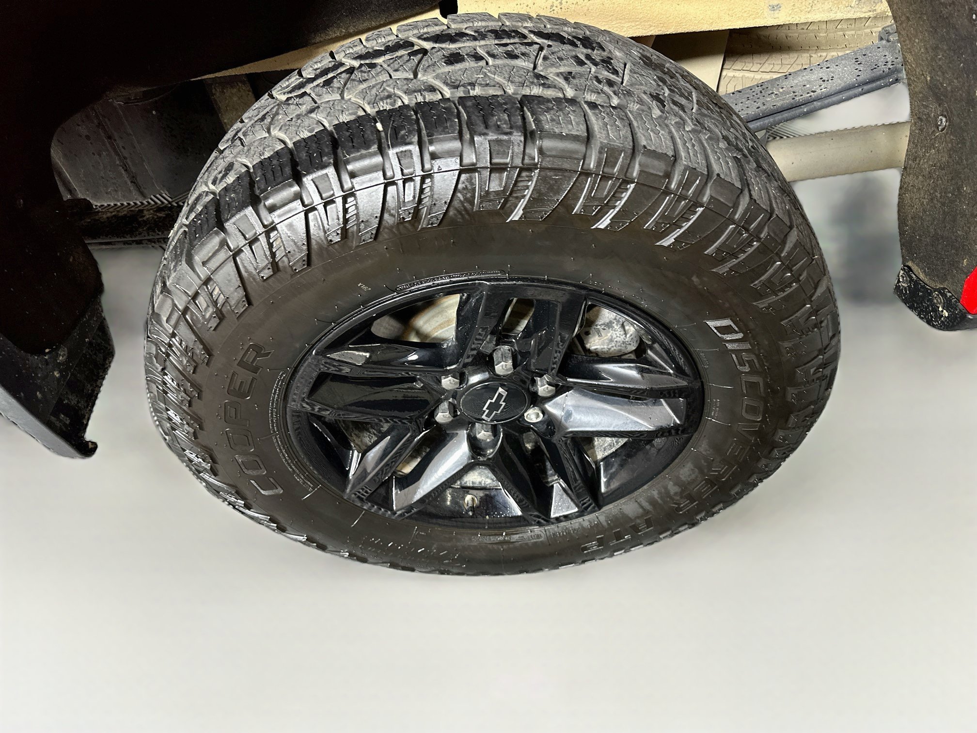 Used 2024 Chevrolet Silverado 1500 LT Trail Boss w/ Convenience Package II AWD/4WD image 11