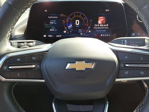 Used 2025 Chevrolet Traverse LT AWD/4WD image 22