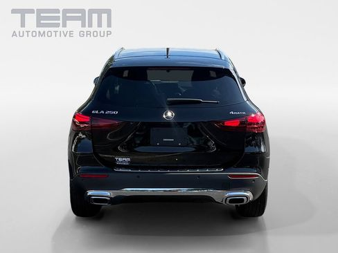 Used 2025 Mercedes-Benz GLA 250 4MATIC image 6