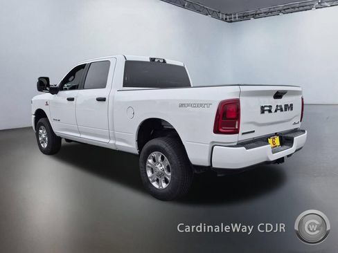 New 2026 RAM 2500 Big Horn AWD/4WD image 5