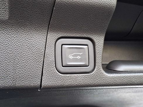 Used 2023 GMC Acadia SLT w/ Preferred Package AWD/4WD image 28