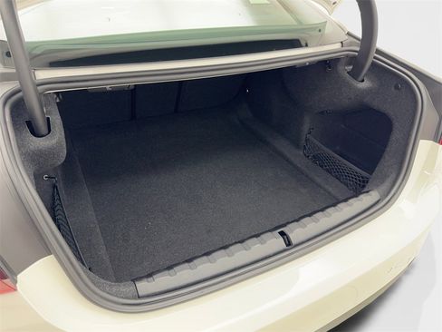 Used 2023 BMW 430i Coupe w/ Convenience Package image 75