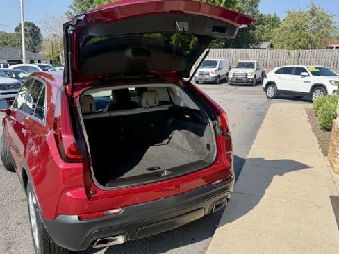Used 2019 Cadillac XT4 Luxury FWD image 14