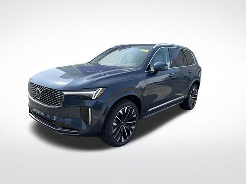 New 2026 Volvo XC90 T8 Ultra w/ Protection Package Premier image 3