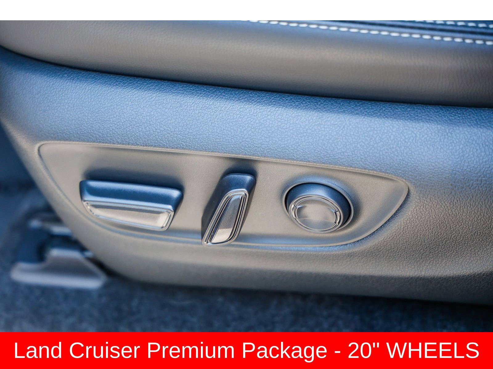 Used 2026 Toyota Land Cruiser w/ Premium Package AWD/4WD image 23