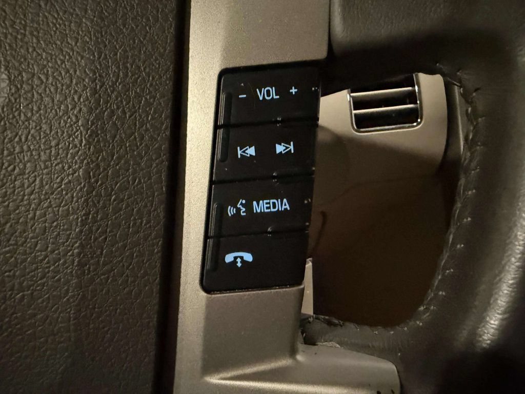 Used 2011 Ford Flex Limited FWD image 46