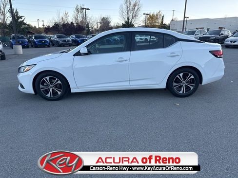 Used 2022 Nissan Sentra SV image 2