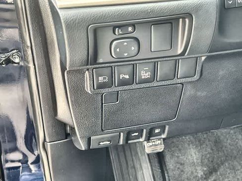 Used 2018 Lexus ES 350 w/ Ultra Luxury Package FWD image 29