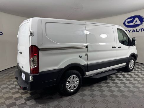 Used 2019 Ford Transit 250 Base image 6