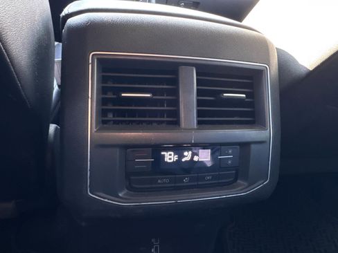 Used 2019 Volkswagen Atlas SE w/ Towing Package image 27