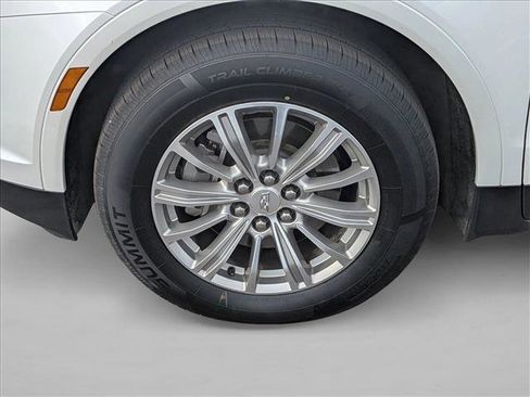 Used 2018 Cadillac XT5 Luxury w/ Driver Awareness Package image 23