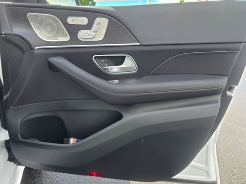 New 2026 Mercedes-Benz GLS 450 4MATIC image 27