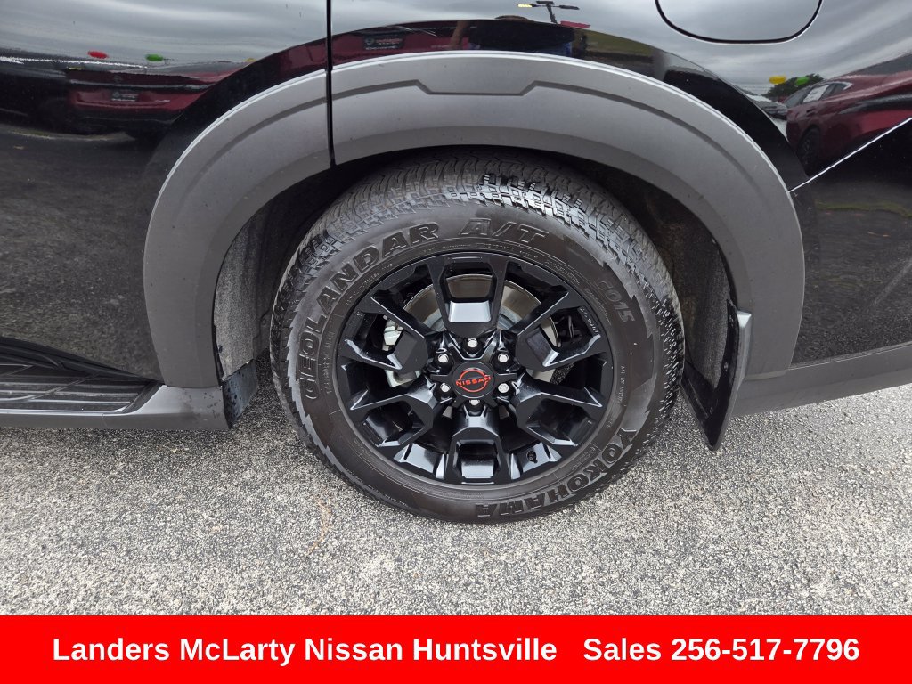 Used 2025 Nissan Armada PRO-4X w/ Pro-4X Premium Package AWD/4WD image 12