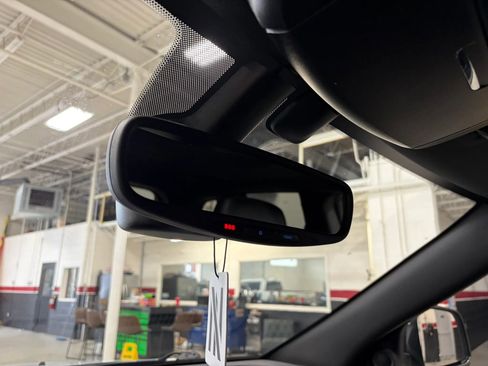 Used 2018 Jeep Grand Cherokee Limited image 48