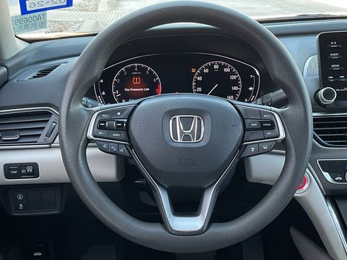 Used 2018 Honda Accord LX image 19