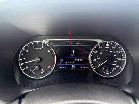 Used 2023 Nissan Sentra SR w/ Midnight Edition Package FWD image 16