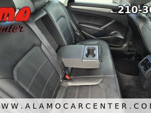 Used 2014 Volkswagen Passat TDI SE image 21
