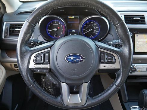 Used 2017 Subaru Outback 2.5i Limited image 18