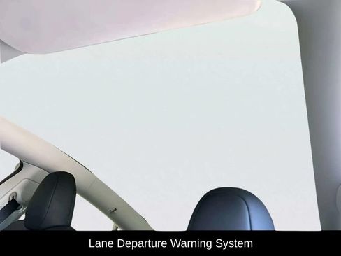 Used 2023 Tesla Model Y Long Range AWD/4WD image 23