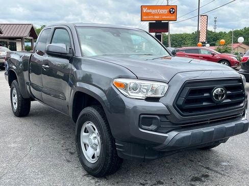 Used 2022 Toyota Tacoma SR w/ SR Convenience Package RWD image 2