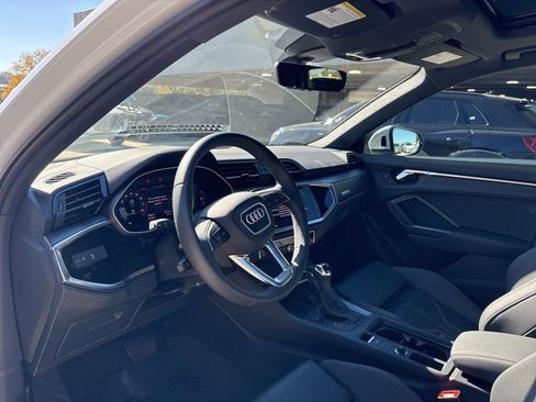 Certified 2025 Audi Q3 2.0T Premium w/ Convenience Package image 12