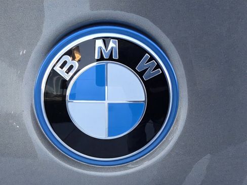 Used 2025 BMW i5 eDrive40i w/ M Sport Package image 25