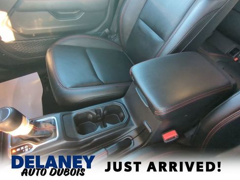 Used 2023 Jeep Gladiator Rubicon w/ Cold Weather Group image 22