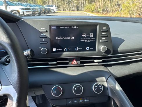 New 2026 Hyundai Elantra SE image 16