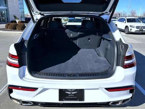 New 2026 Genesis GV80 3.5T e-SC image 9