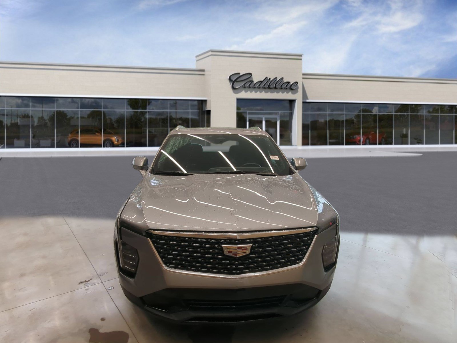 Used 2025 Cadillac XT4 Premium Luxury FWD image 4