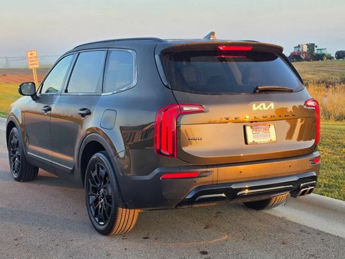 Used 2022 Kia Telluride EX w/ EX Premium Package AWD/4WD image 7
