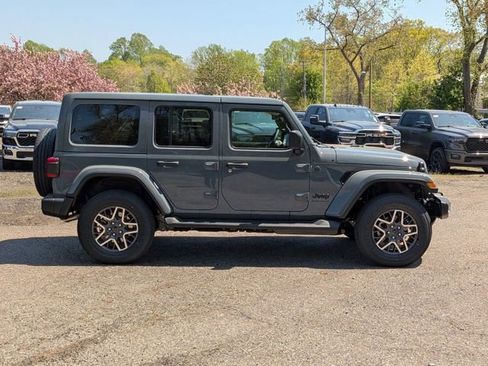 New 2026 Jeep Wrangler Unlimited Sahara AWD/4WD image 2