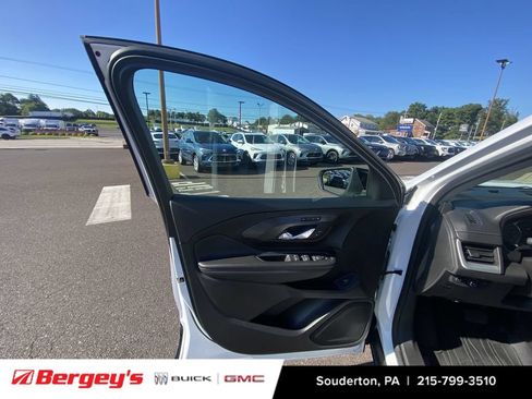 Used 2023 GMC Terrain SLT w/ Elevation Edition AWD/4WD image 26
