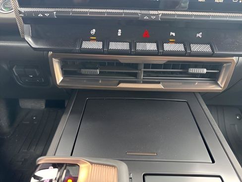 New 2025 GMC Hummer EV 3X w/ LPO, Illumination Package image 26