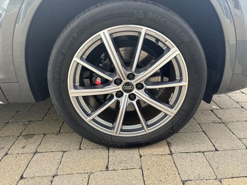 Used 2024 Audi SQ5 Premium Plus w/ Premium Plus Package image 31