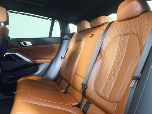 Used 2021 BMW X6 sDrive40i w/ Executive Package image 18