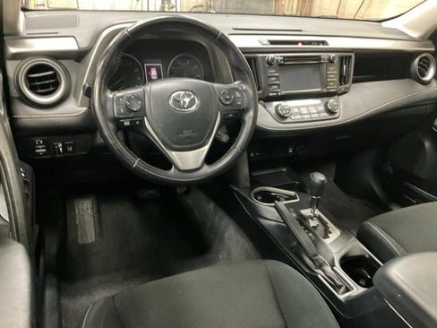 Used 2017 Toyota RAV4 XLE FWD image 8