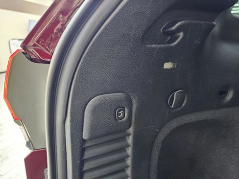 Used 2019 Jeep Grand Cherokee Limited image 13