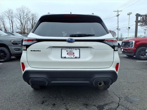 Used 2025 Subaru Forester Limited image 20