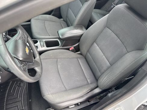 Used 2017 Chevrolet Cruze LT w/ Sun And Sound Package image 18