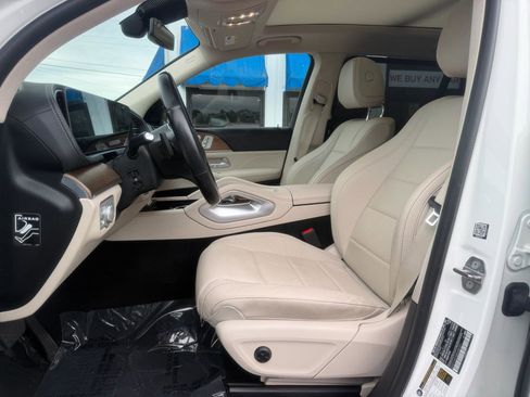 Used 2021 Mercedes-Benz GLS 450 4MATIC image 11