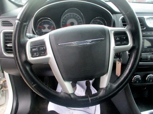 Used 2013 Chrysler 200 Touring image 11