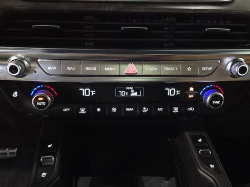 Used 2022 Kia Telluride SX w/ SX Prestige Package image 22