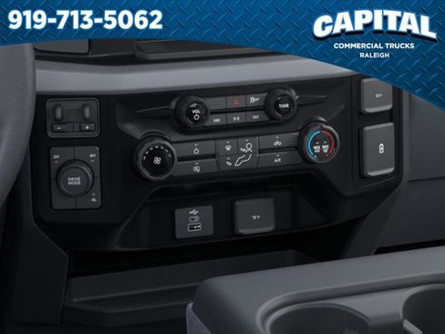 New 2025 Ford F550 4x4 Regular Cab Super Duty image 15