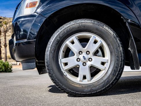 Used 2008 Ford Explorer XLT RWD image 8