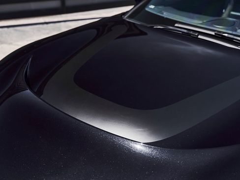 Used 2023 Aston Martin V12 Vantage RWD image 8