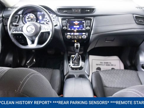 Used 2019 Nissan Rogue SV image 4