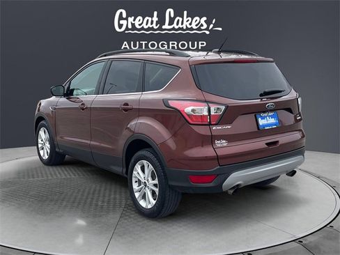 Used 2018 Ford Escape SE image 3