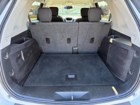 Used 2017 GMC Terrain SLE image 11