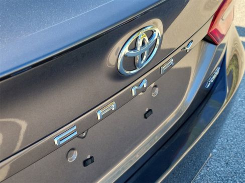 Used 2023 Toyota Camry XSE image 6